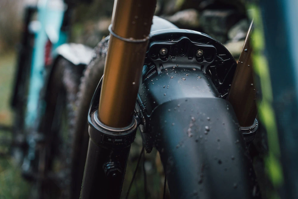 Mudhugger EVO Bolt-On - Garde-boue Pour Fourches Fox – Image 4