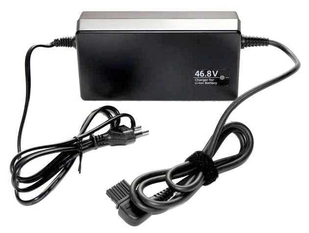 Panasonic - Chargeur Standard - 46,8 / 47 / 48 Volt, 8,8 - 12Ah